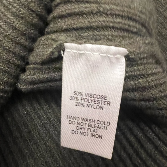 Lulus Green XS Soft Sweater - Picture 4 of 4